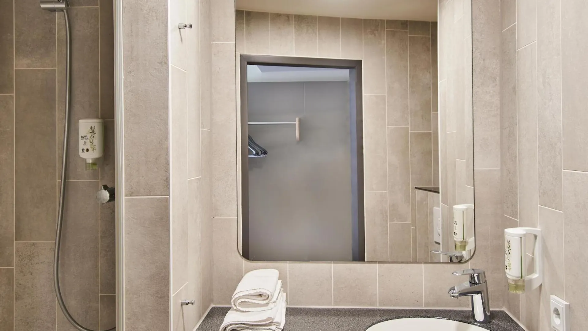B&B Hotel Frankfurt-West Eschborn