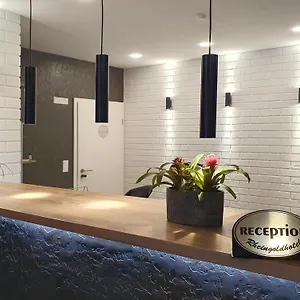 Rheinmetropole 3*, Dusseldorf Germany
