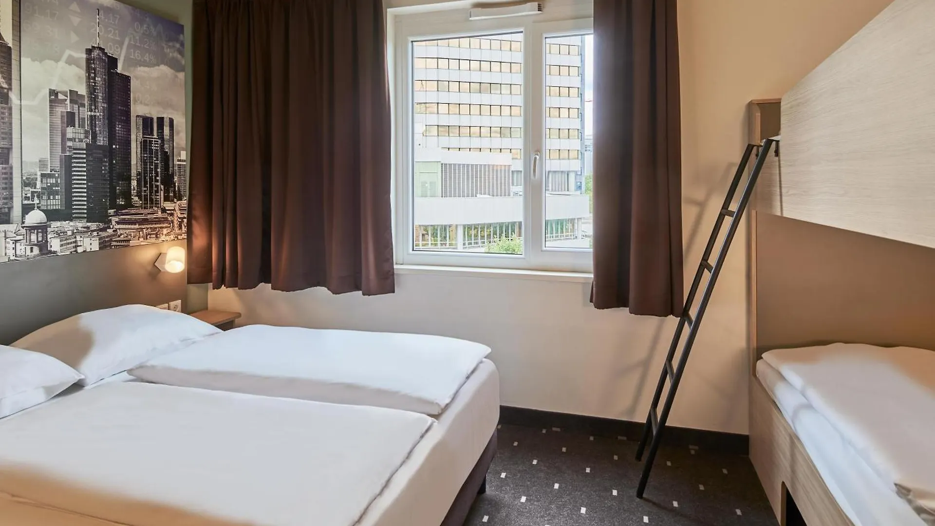 B&B Hotel Frankfurt-West Eschborn 3*,  Duitsland