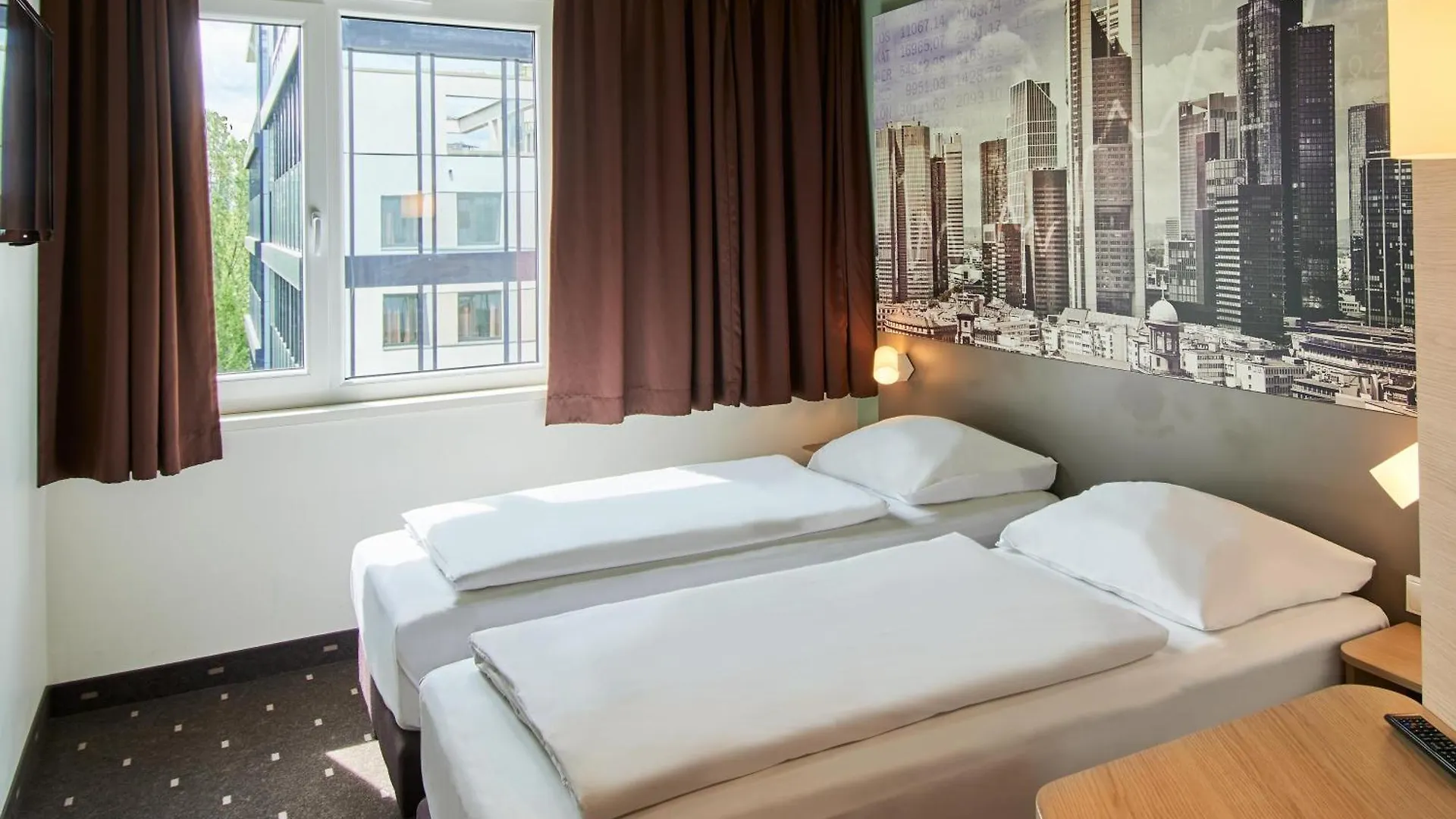B&B Hotel Frankfurt-West Eschborn 3*,  Duitsland