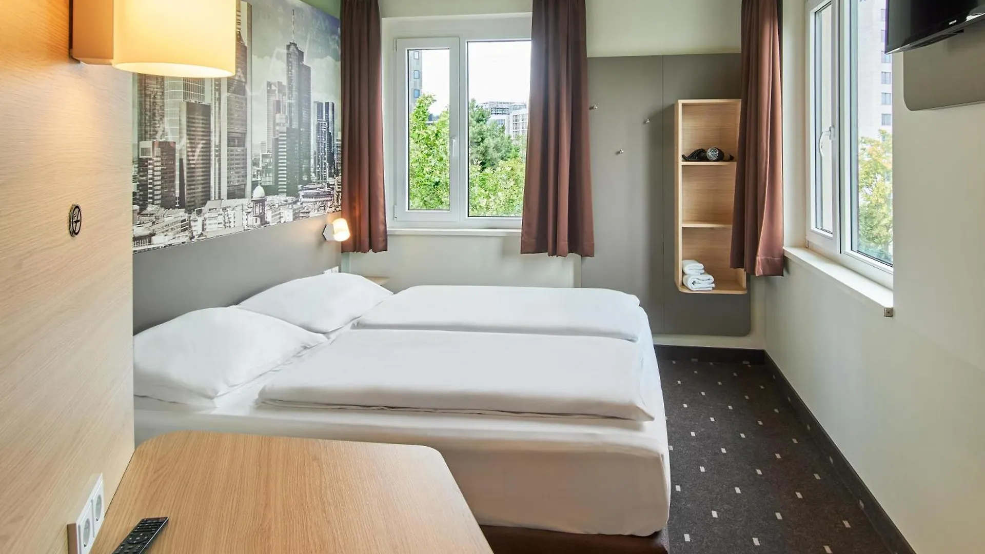 ***  B&B Hotel Frankfurt-West Eschborn Allemagne